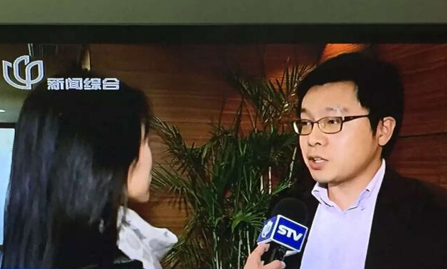 爆料：张杰被指贪污粉丝捐款140万 ＂闰土夫妇＂屡引争议